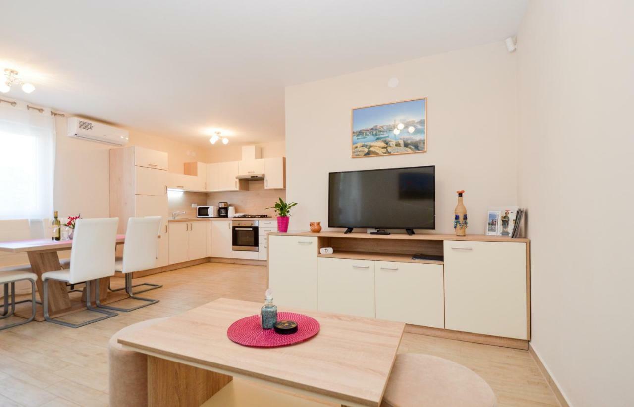 Apartment Mit- Mir Fondole Luaran gambar